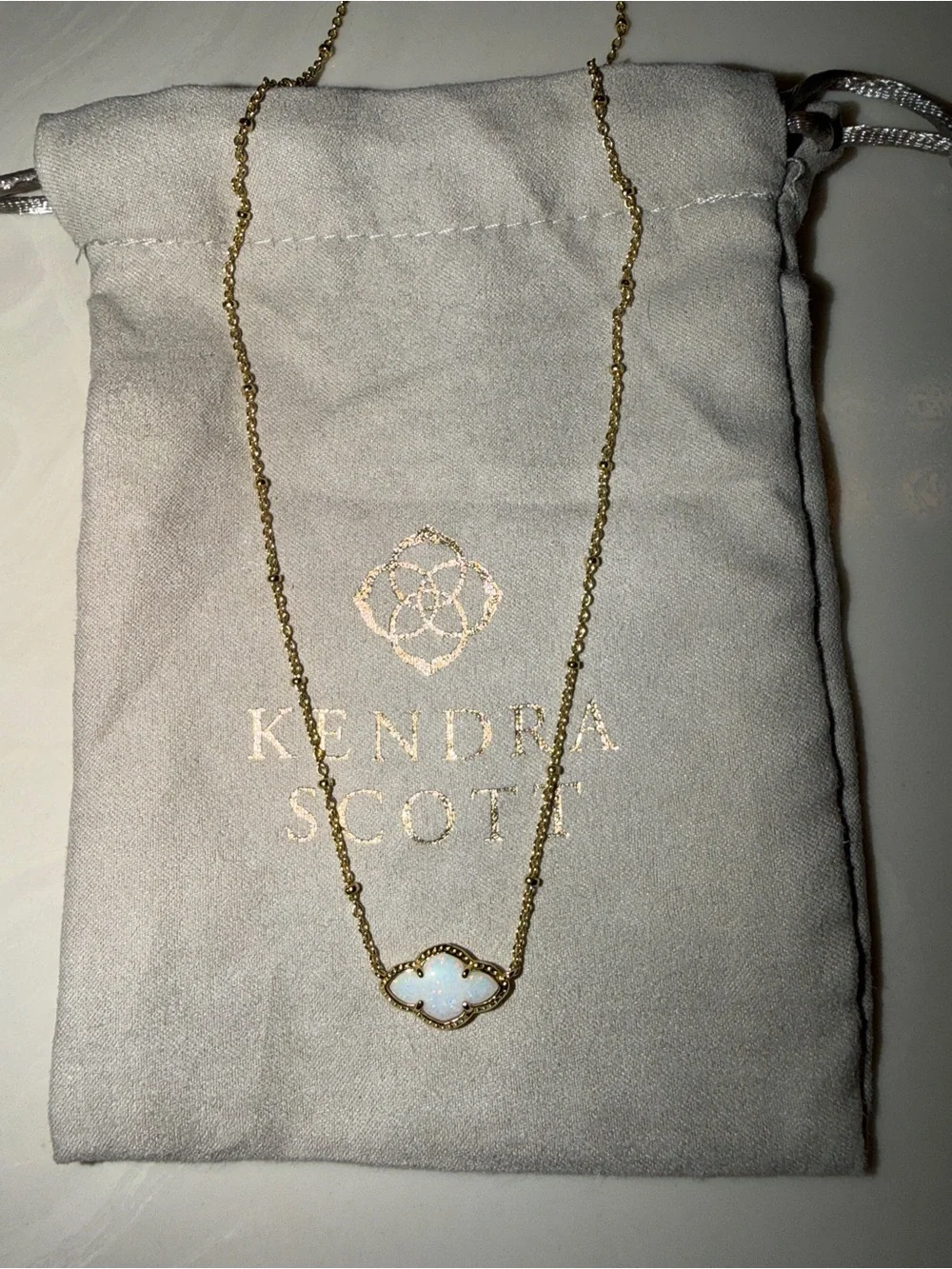 Kendra Scott Abbie Pendant Necklace